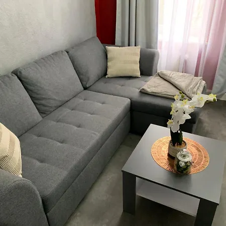 Appartement Exklusive Stadtwohnung Am Elbradweg: Best-preis-fewo Rathausblick 1 Fuer Max. 3 Pers. Inkl. Wlan, Prime Video & Self Check-in Wittenberge