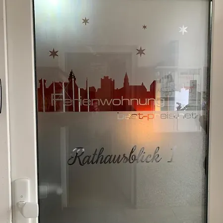 Διαμέρισμα Exklusive Stadtwohnung Am Elbradweg: Best-preis-fewo Rathausblick 1 Fuer Max. 3 Pers. Inkl. Wlan, Prime Video & Self Check-in *