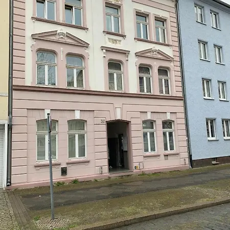 Exklusive Stadtwohnung Am Elbradweg: Best-preis-fewo Rathausblick 1 Fuer Max. 3 Pers. Inkl. Wlan, Prime Video & Self Check-in *