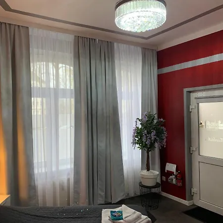 Exklusive Stadtwohnung Am Elbradweg: Best-preis-fewo Rathausblick 1 Fuer Max. 3 Pers. Inkl. Wlan, Prime Video & Self Check-in شقة فيتينبيرغ