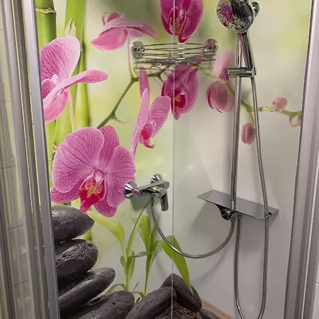 Exklusive Stadtwohnung Am Elbradweg: Best-preis-fewo Rathausblick 1 Fuer Max. 3 Pers. Inkl. Wlan, Prime Video & Self Check-in