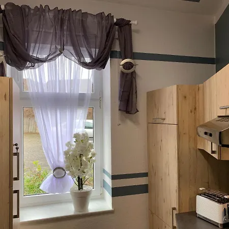 Exklusive Stadtwohnung Am Elbradweg: Best-preis-fewo Rathausblick 1 Fuer Max. 3 Pers. Inkl. Wlan, Prime Video & Self Check-in