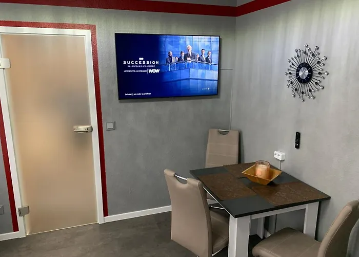 Exklusive Stadtwohnung Am Elbradweg: Best-preis-fewo Rathausblick 1 Für Max. 3 Pers. Inkl. Wlan, Prime Video&self Check-in Wittenberge