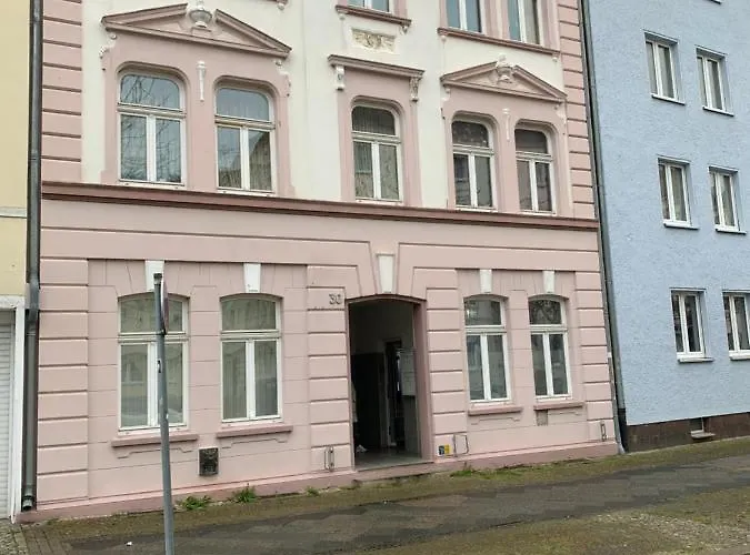 Exklusive Stadtwohnung Am Elbradweg: Best-preis-fewo Rathausblick 1 Für Max. 3 Pers. Inkl. Wlan, Prime Video&self Check-in *