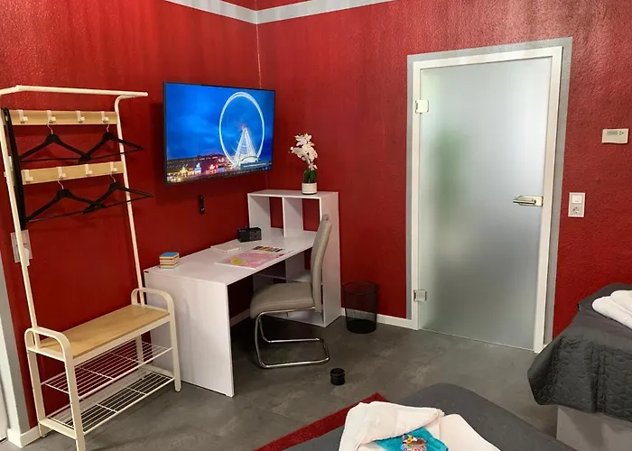 Exklusive Stadtwohnung Am Elbradweg: Best-preis-fewo Rathausblick 1 Für Max. 3 Pers. Inkl. Wlan, Prime Video&self Check-in Apartamento